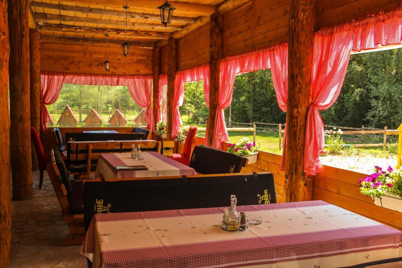 Camp Sutjeska Hotel Tjentiste Kültér fotó