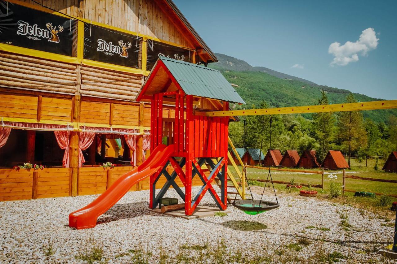 Camp Sutjeska Hotel Tjentiste Kültér fotó
