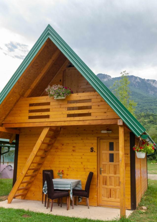 Camp Sutjeska Hotel Tjentiste Kültér fotó