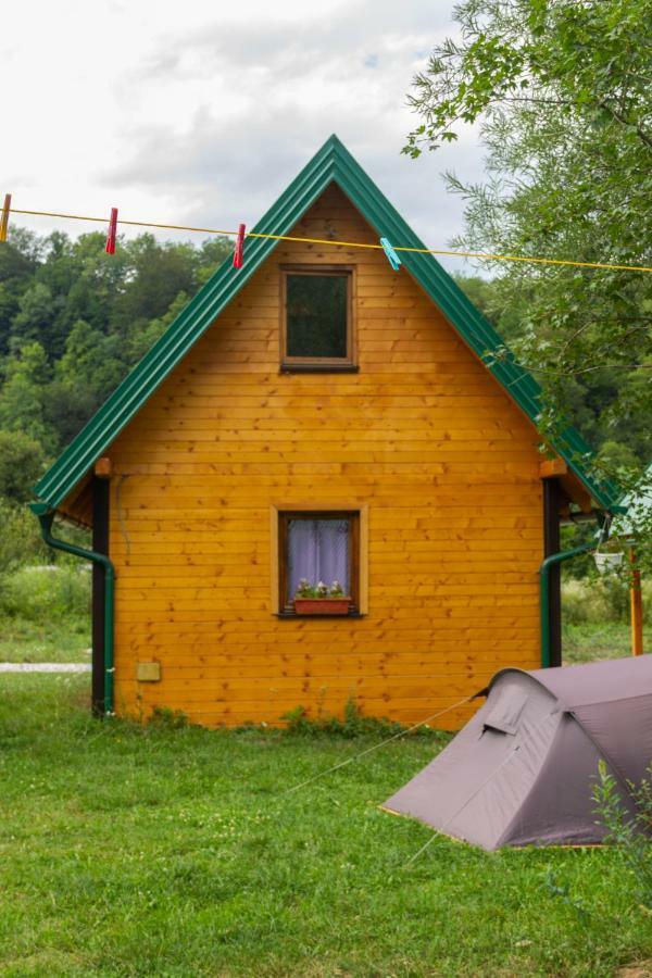 Camp Sutjeska Hotel Tjentiste Kültér fotó