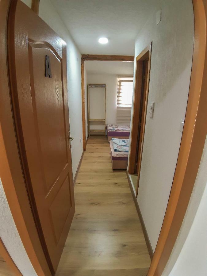 Camp Sutjeska Hotel Tjentiste Kültér fotó